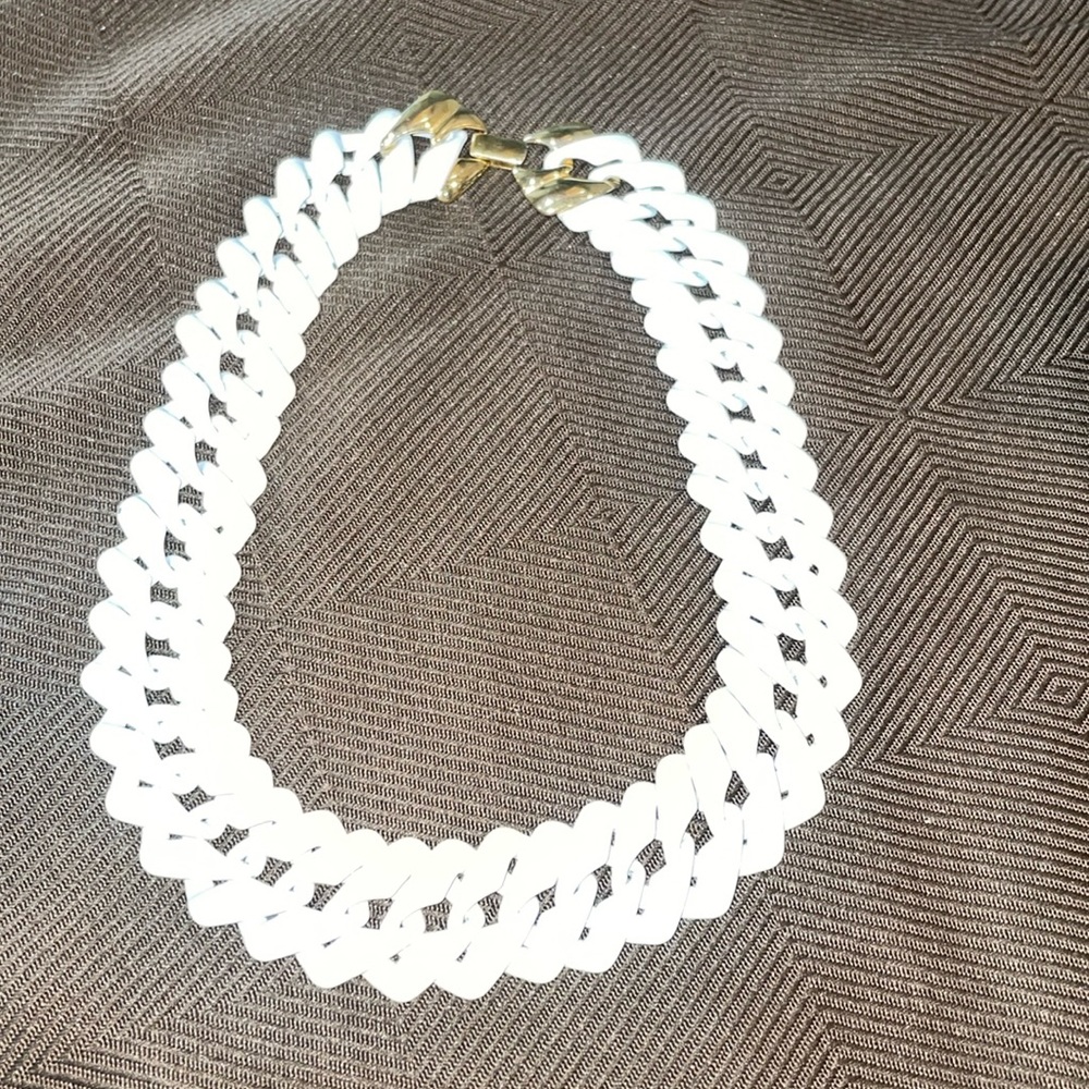 Napier white enamel chunky chain gold tone vintage 80’s statement necklace